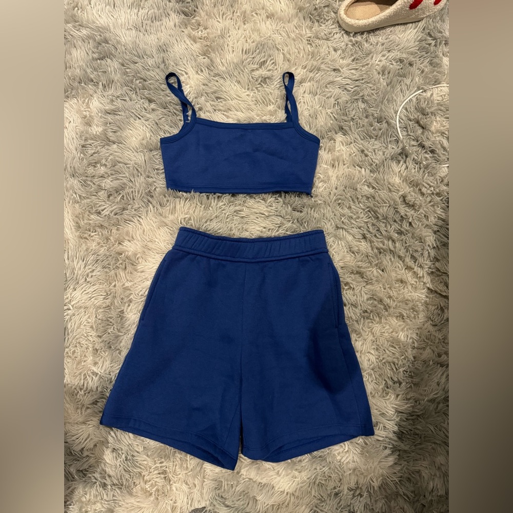 Princess Polly Set - Sweat shorts and cropped tank top